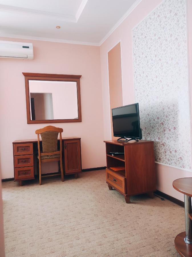 Готель Преміум Lviv Extérieur photo