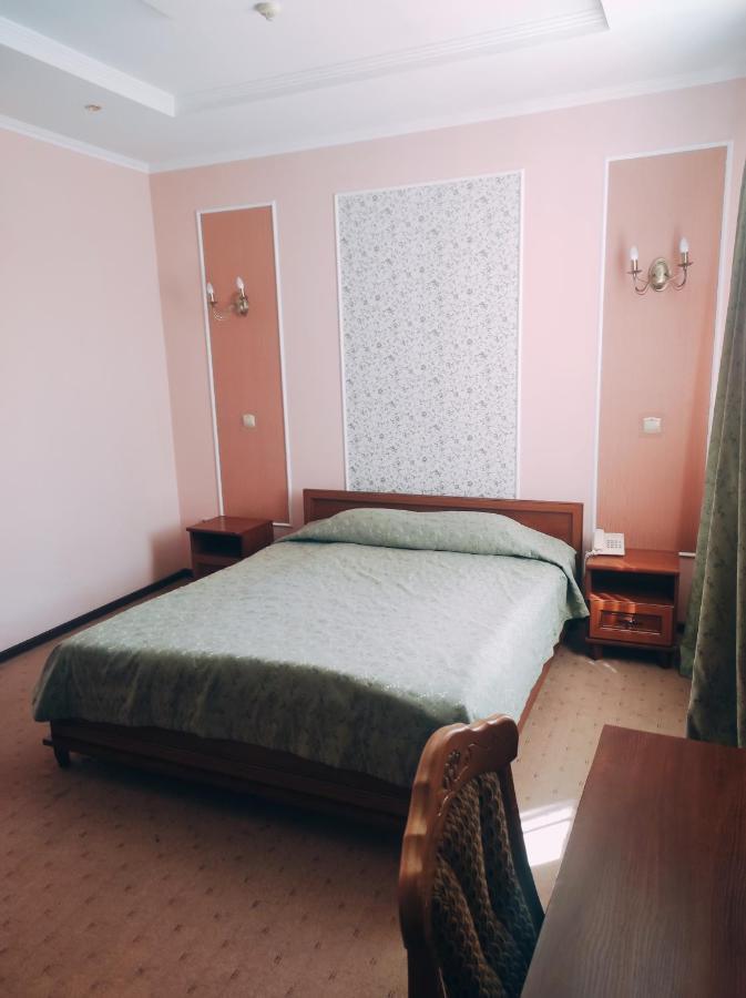 Готель Преміум Lviv Extérieur photo