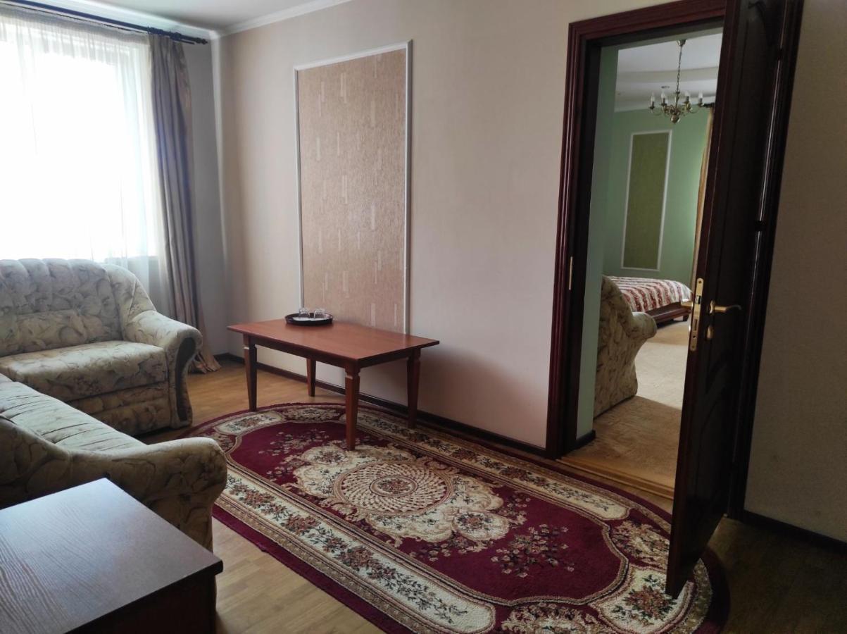 Готель Преміум Lviv Extérieur photo